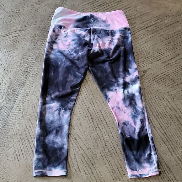 Vogo size M tie dye legging 💖🤍 - Picture 6 of 9